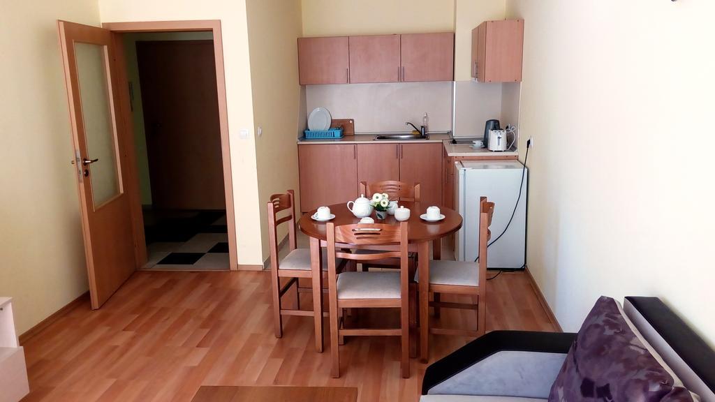 Darius Hstl Hotel Napospart Kültér fotó