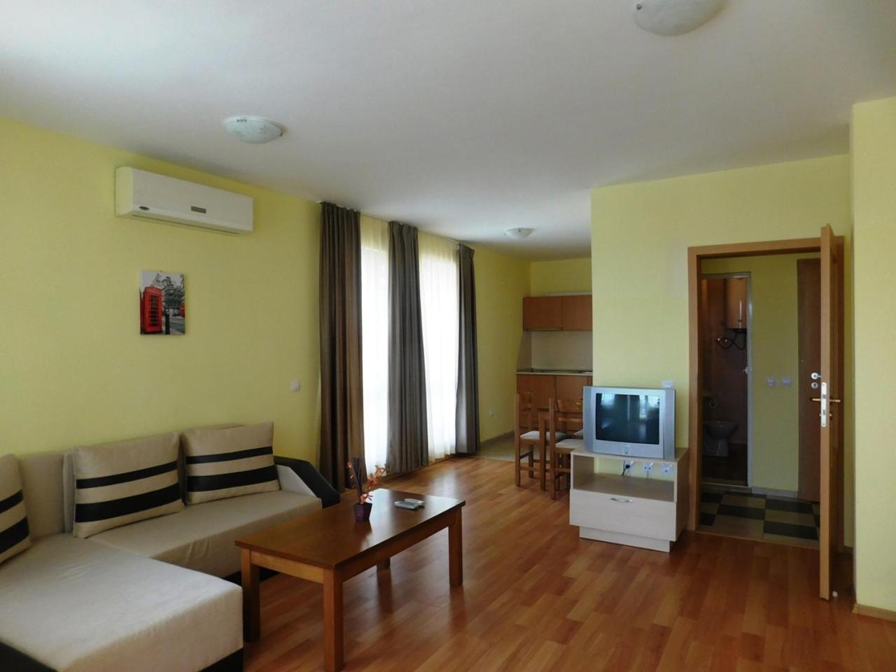 Darius Hstl Hotel Napospart Kültér fotó